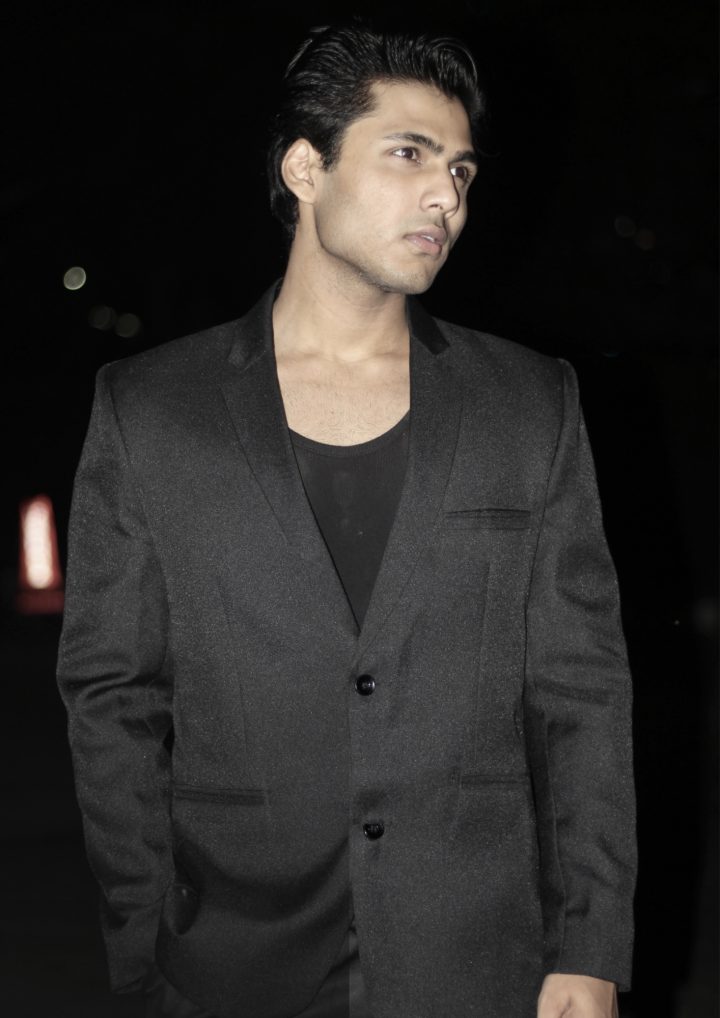 black single breasted blazer