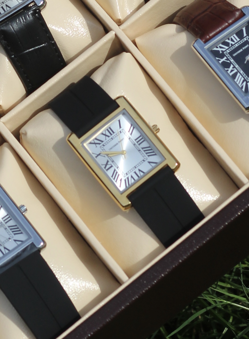 Golden dial and black silicon belt - Luxury Tank Watch - Image 2