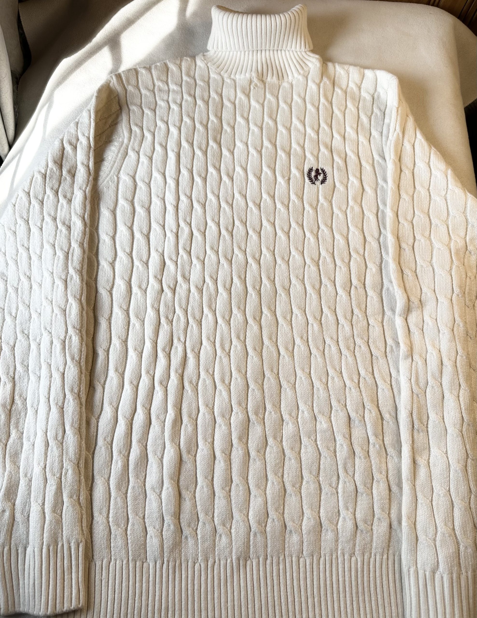 Off white Cable knit Highneck Sweater - Image 3