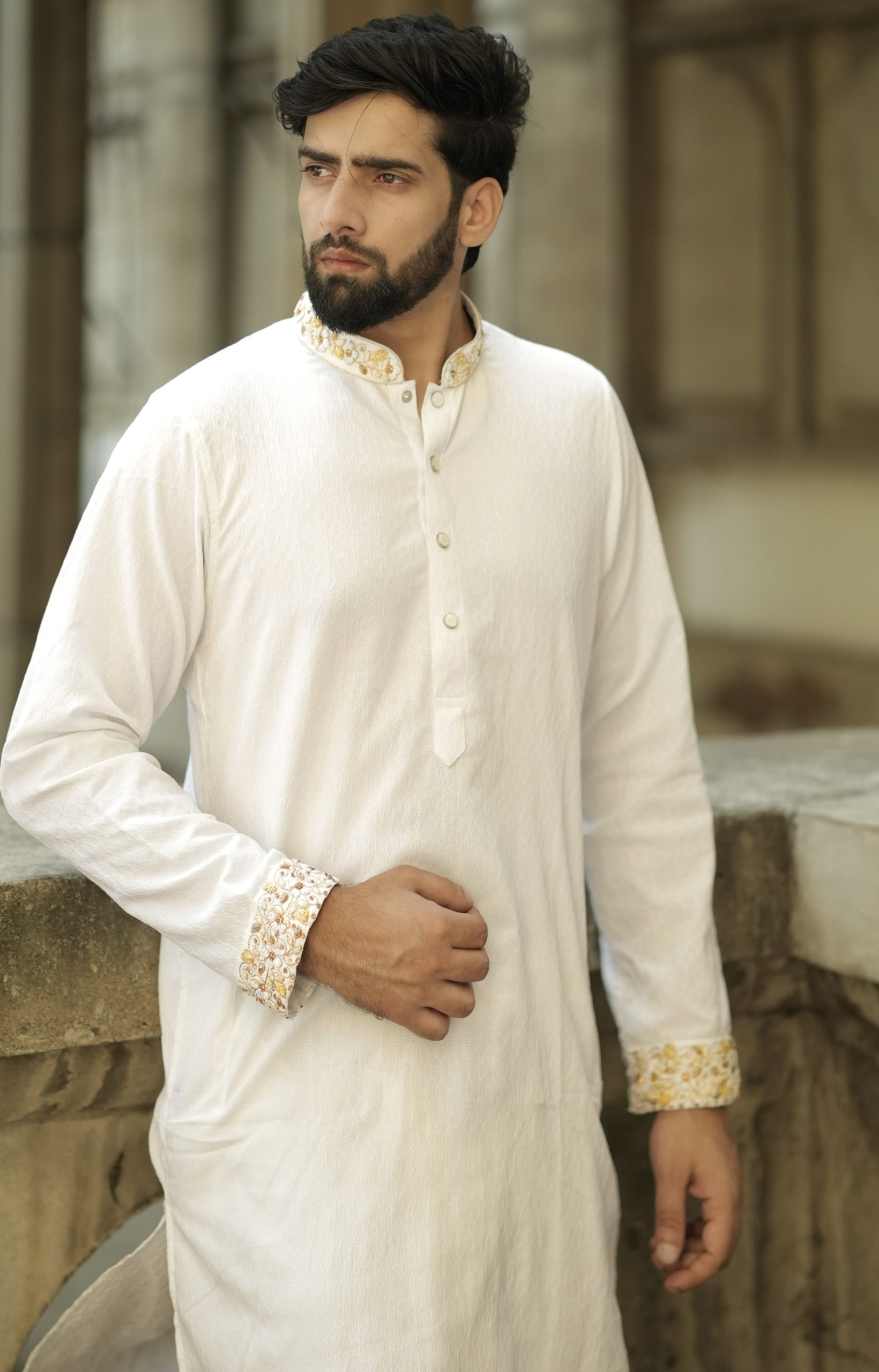 White Zardosi Hand Embroidery Kurta - Image 4