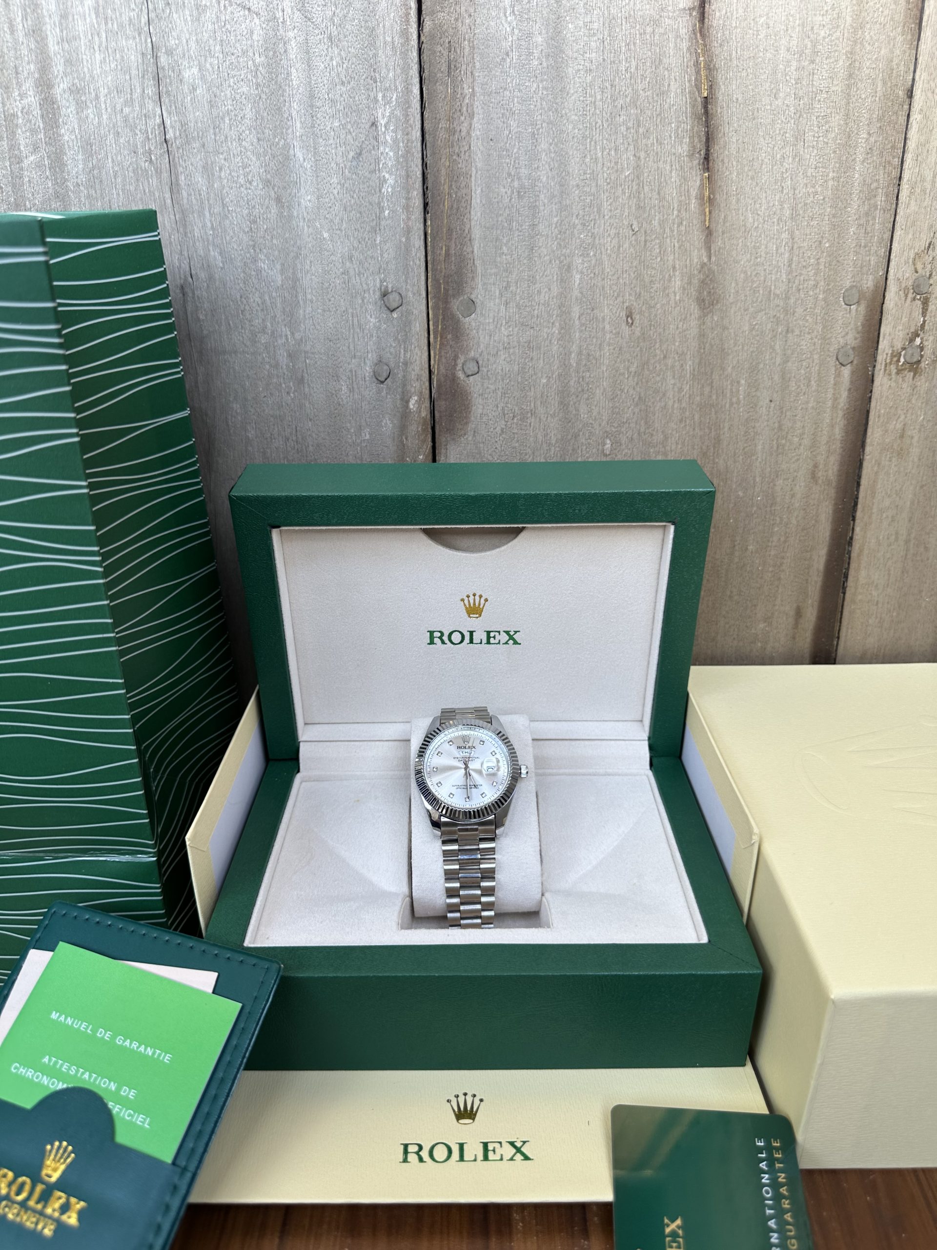 SILVER DAY DATE ROLEX 40mm with Orginal box - Image 2