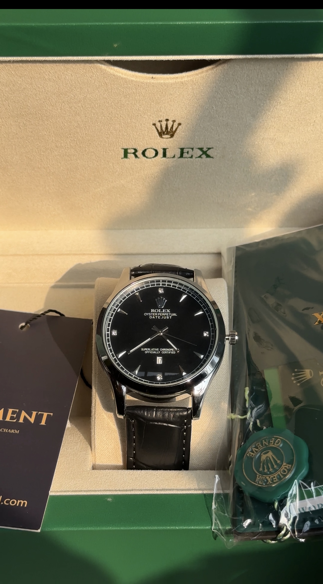 Deep Black Rolex Oyster - Date Just