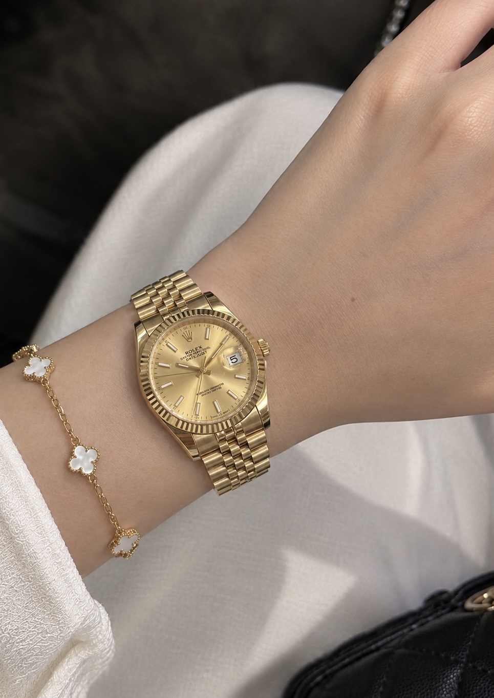 Ladies Golden Hour Date just 34mm with original Rolex box - Image 2