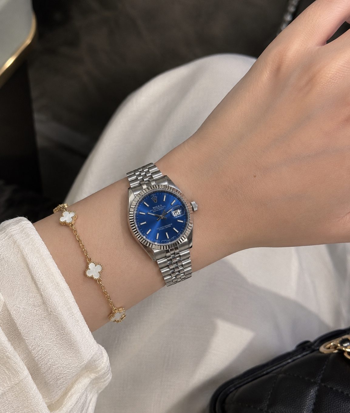 Ladies Ocean Blue Rolex Date just 34mm with original Rolex box - Image 2
