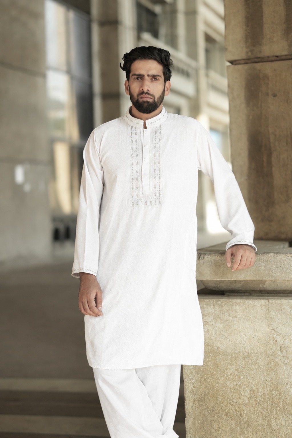 Noor White Solid Embroidered Punjabi