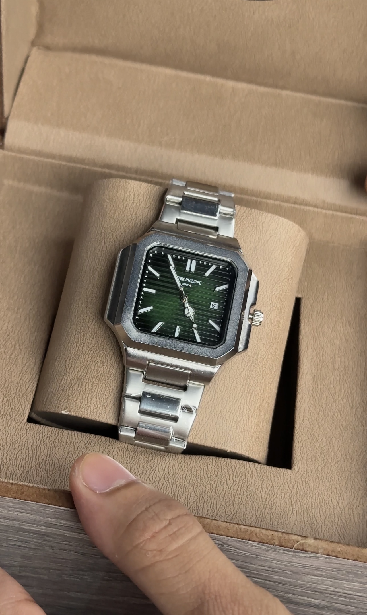 FOREST GREEN PATEK PHILIPPE CUBITUS WITH ORGINAL BOX